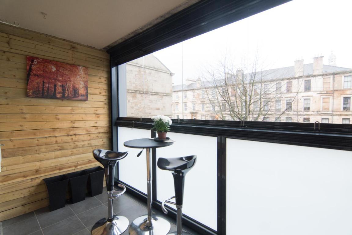 Beautiful 2 Bedroom Apartment With Balcony In Trendy West End - Ideal For Hydro, Glasgow Uni, Ashton Lane & City Centre Exterior photo